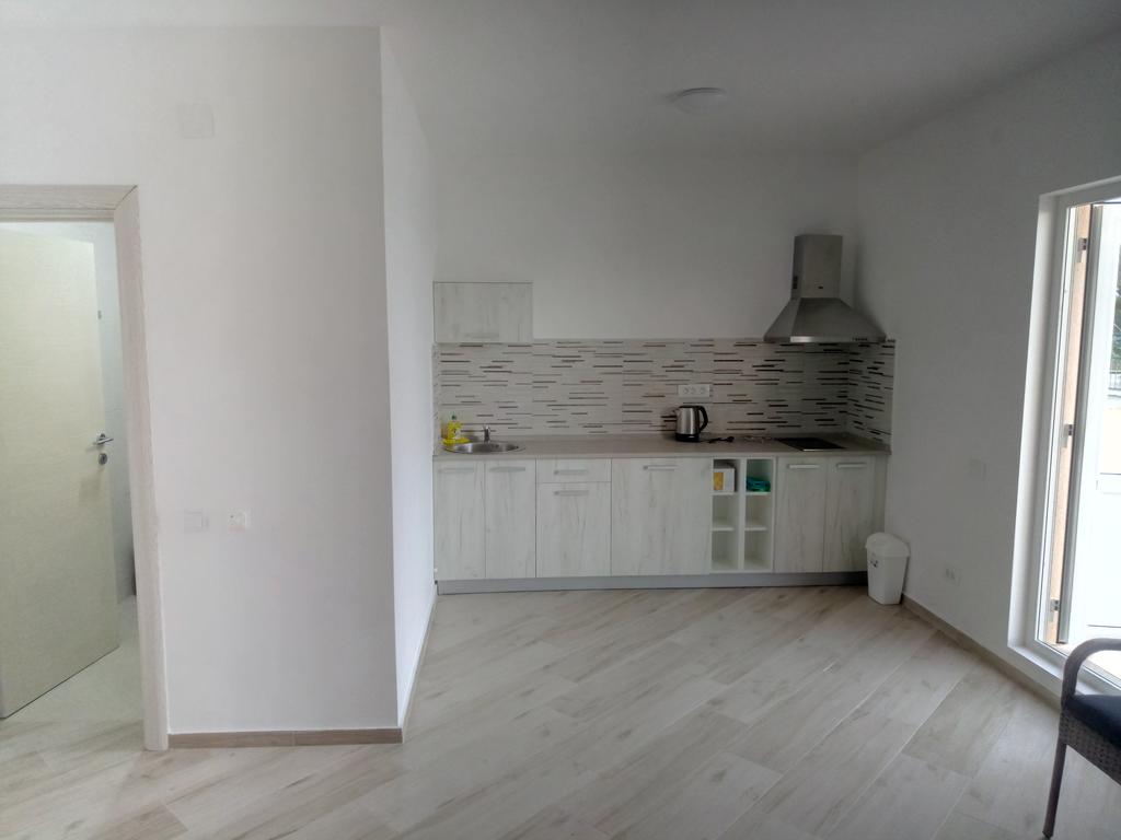 Image of House - 4 Bedrooms - 5 Bathrooms for Sale in Bar-Susanj-Montenegro, Image 2